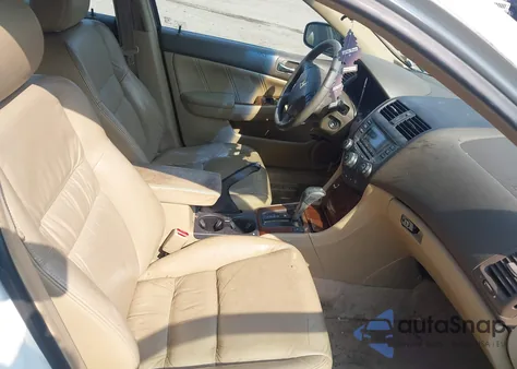 2006 Honda Accord 3.0 Ex z USA, uszkodzony, nr VIN 1HGCM66526A056825